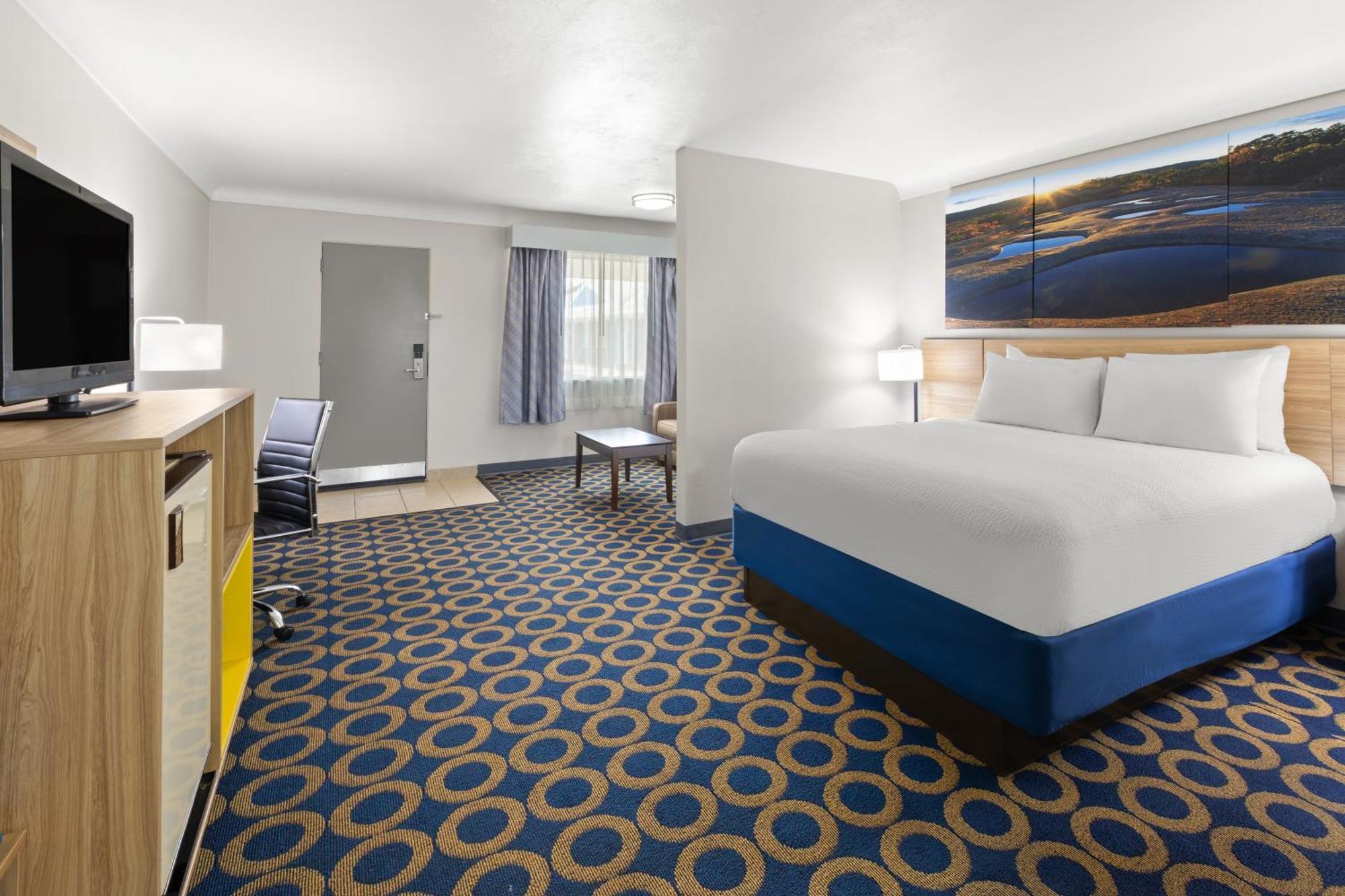 Days Inn By Wyndham Wauseon Bagian luar foto