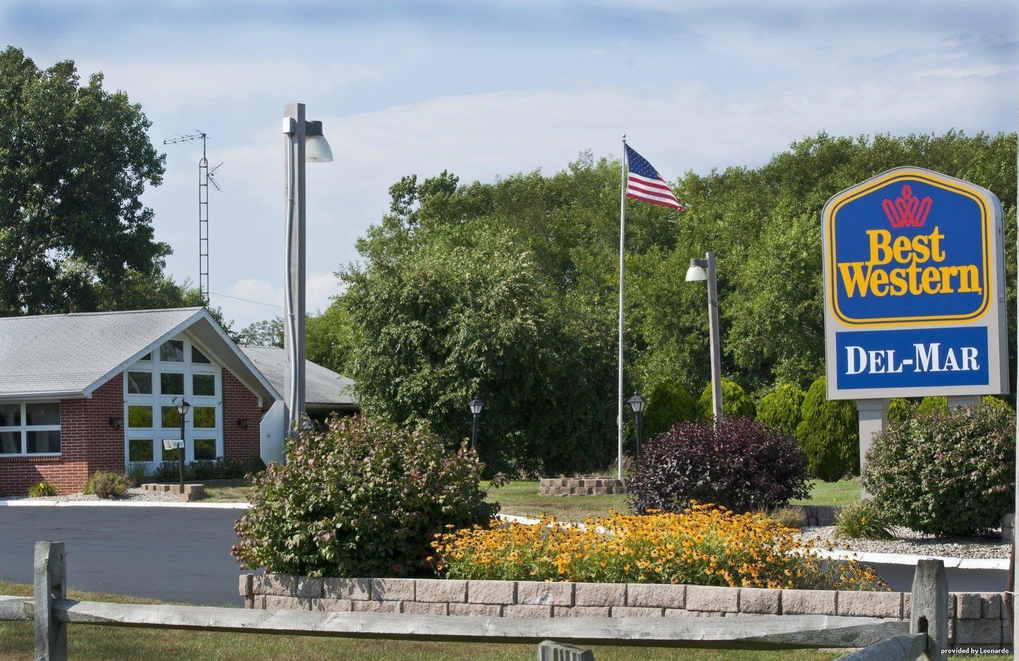 Days Inn By Wyndham Wauseon Bagian luar foto